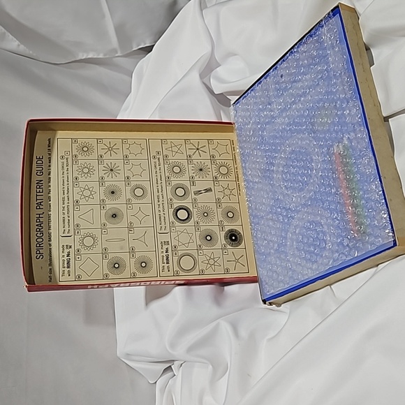 Vintage, Spirograph,Collectible, 1967, Kenner Products Co, Excellent Condition, - Picture 8 of 16